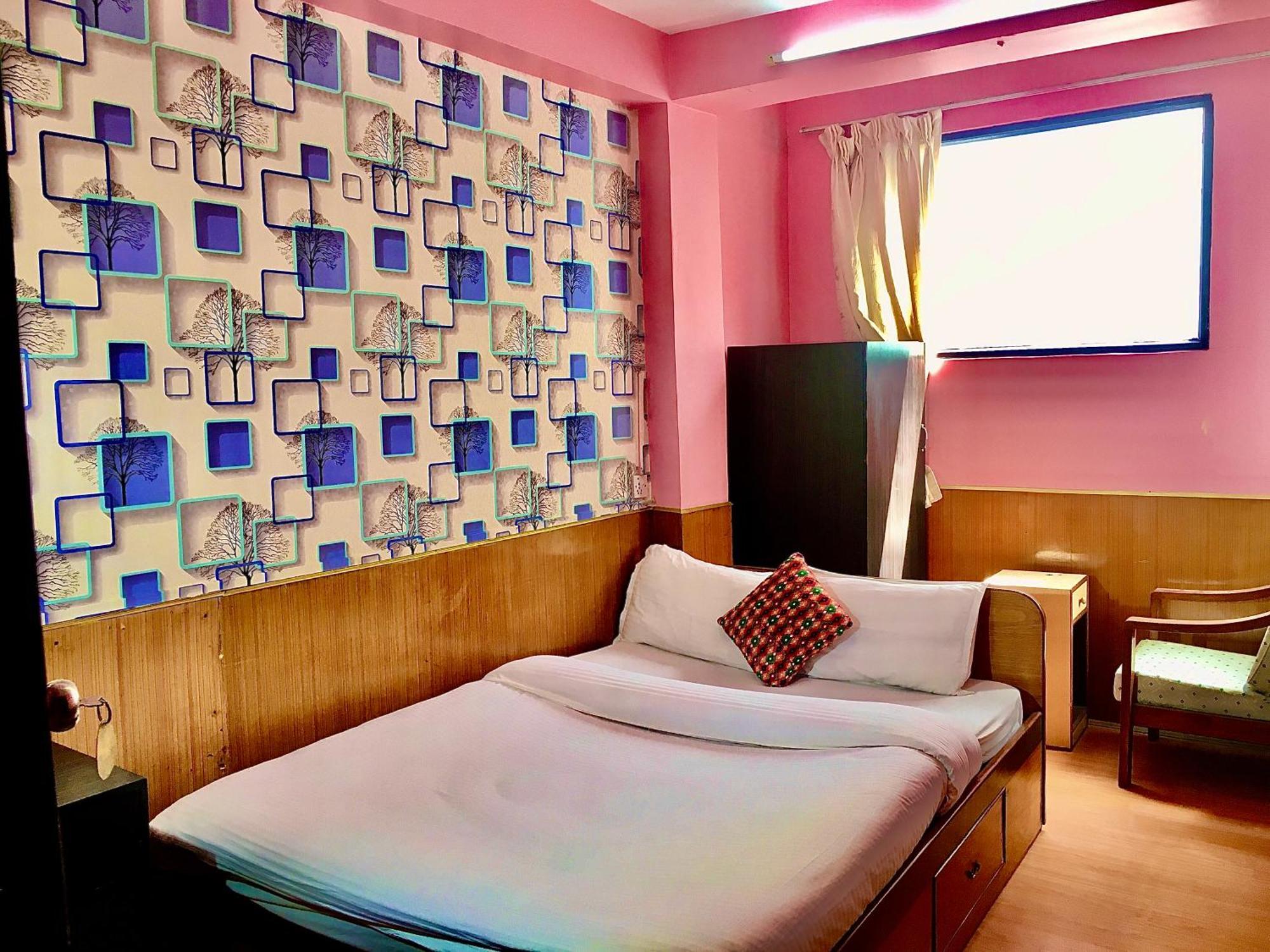Hotel Plumeria Inn Kathmandu Exteriör bild