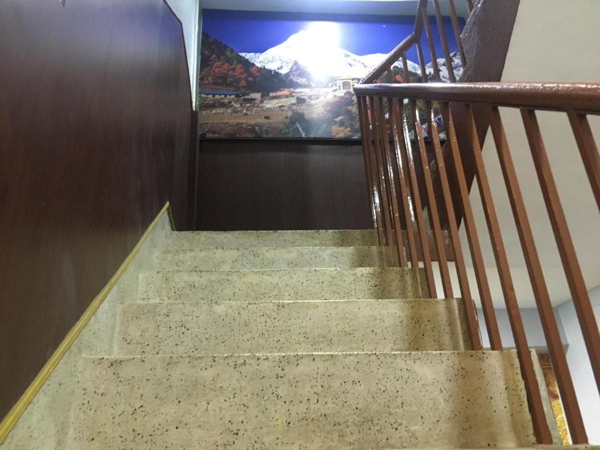 Hotel Plumeria Inn Kathmandu Exteriör bild